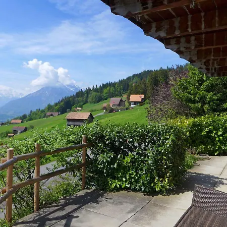 Chalet Papillon * Schwanden (Berne)